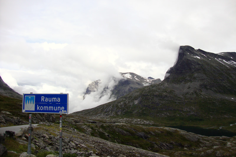 Passo poco prima di iniziare la discesa della Trollstigen.