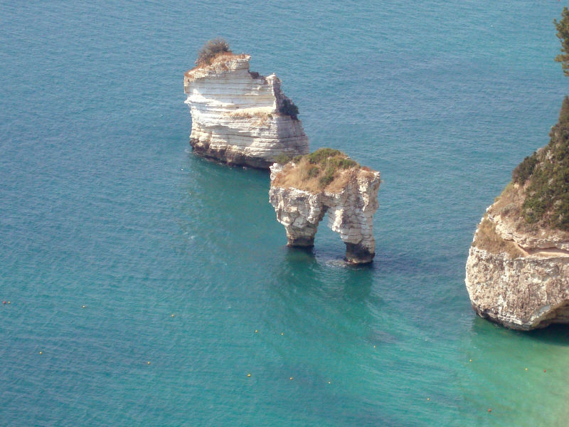 I faraglioni della baia delle Zagare.